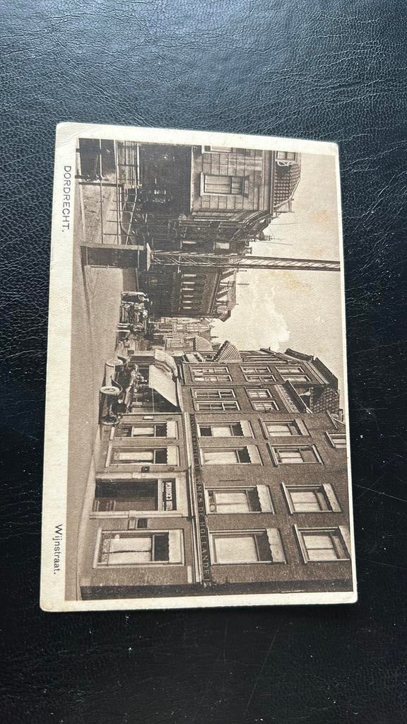 Dordrecht-Wijnstraat met paard en wagen- oude auto, Ophalen of Verzenden, 1920 tot 1940, Gelopen, Zuid-Holland