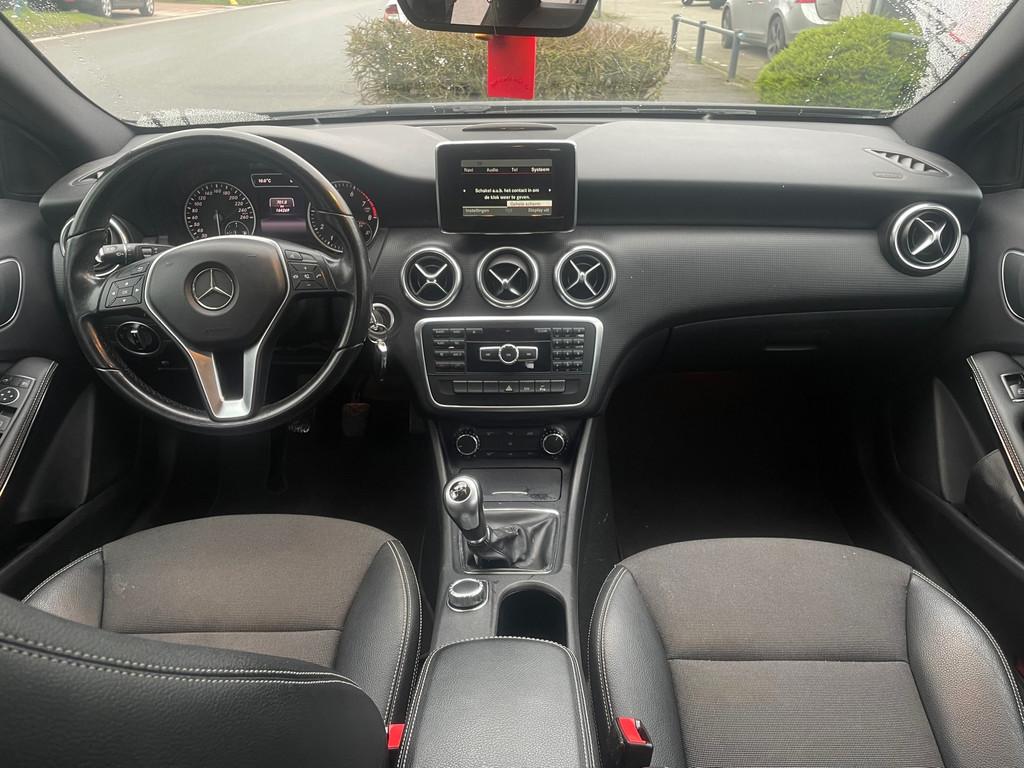 Mercedes-Benz A-klasse 180 Ambition * Nette Auto, Voorwielaandrijving, Gebruikt, 4 cilinders, Leder en Stof