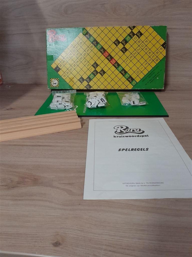 Rara kruiswoordspel - s3406, Hobby en Vrije tijd, Gezelschapsspellen | Bordspellen, Verzenden, Zo goed als nieuw