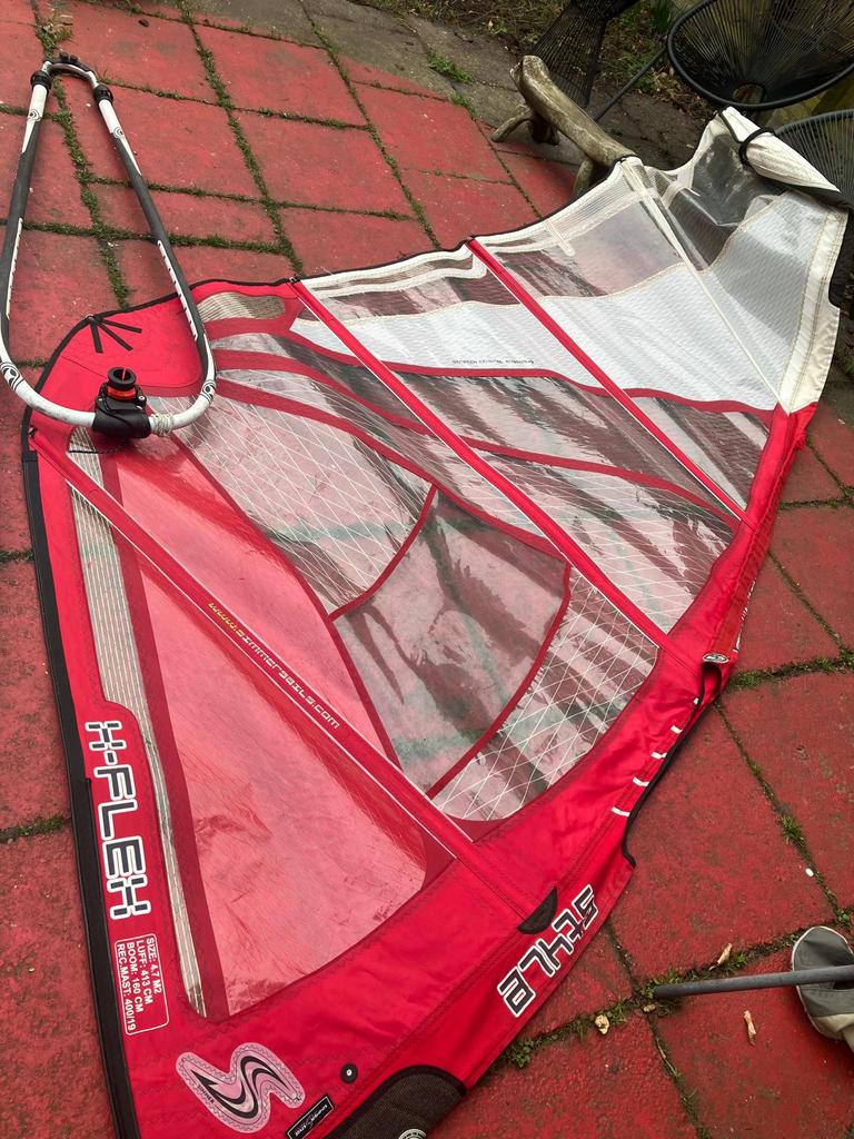 Simmer Style windsurfzeil 4.7 + giek - goede staat, Ophalen, Zo goed als nieuw, Zeil, Minder dan 5 m²