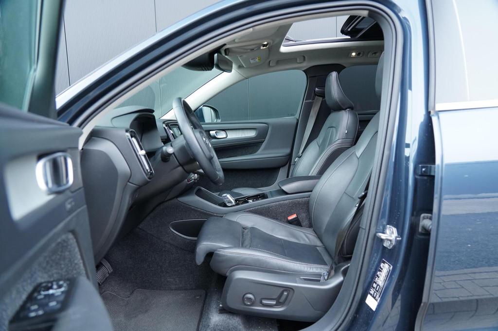 Volvo XC40 1.5 T2 Inscription | Dealer onderhouden | Panoram, 1525 kg, Gebruikt, 129 pk, Blauw