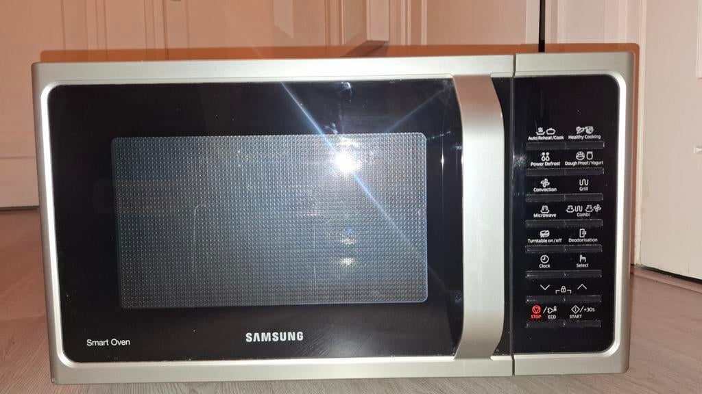 Combimagnetron - Veelzijdig en handig!, Witgoed en Apparatuur, Magnetrons, Gebruikt, Vrijstaand, Combimagnetron, 45 tot 60 cm