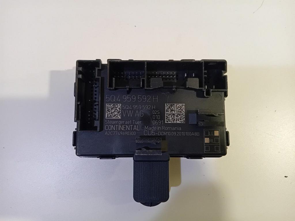 Computer centrale vergrendeling Seat Leon, Onderdelen@venauto.nl, Van der Ven Autorecycling B.V., Gebruikt, Ettenseweg 76, 4706 PB Roosendaal, The Netherlands