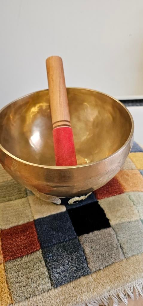Handgemaakte klankschaal met lange resonantie, Antiek en Kunst, Ophalen of Verzenden