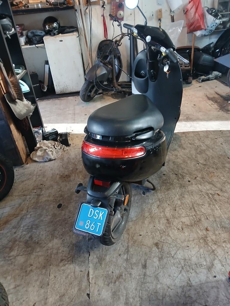Zeer mooie elektrische scooter Rijd zeer goed, Ophalen of Verzenden, Zo goed als nieuw, Overige merken