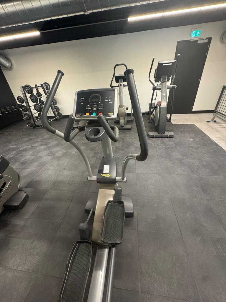 Technogym, Verzenden, Zo goed als nieuw, Metaal