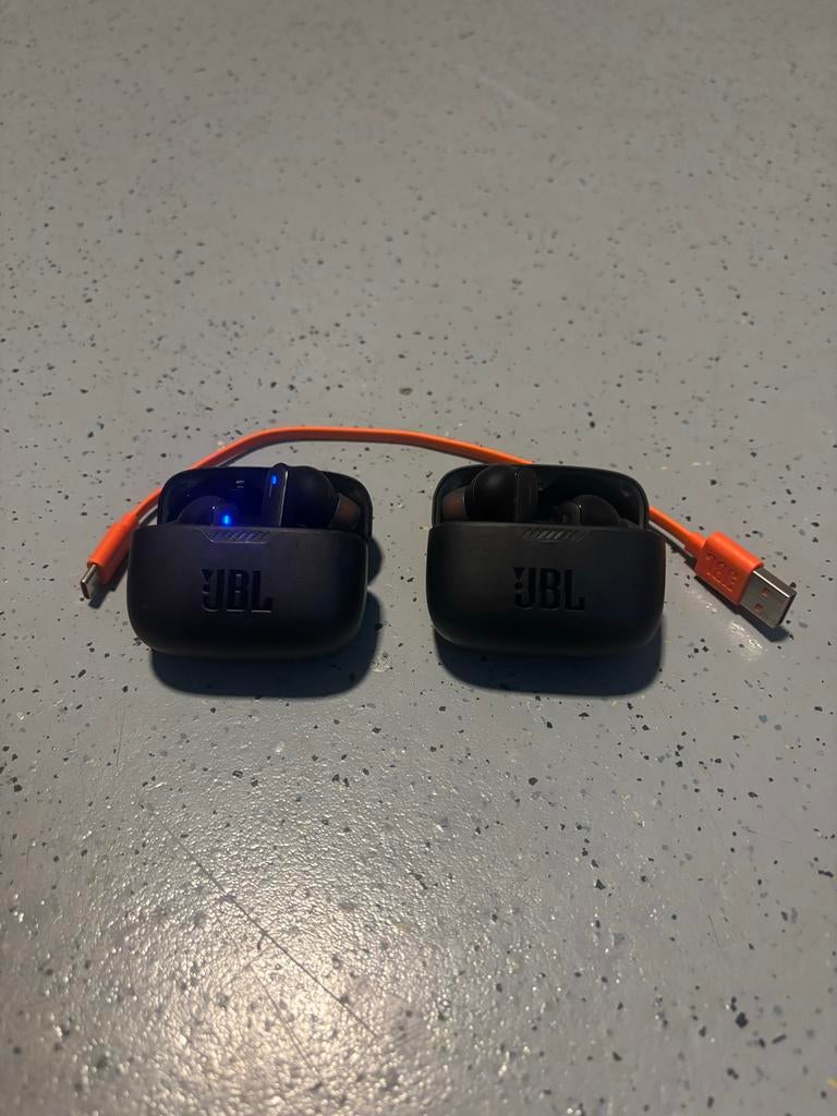 JBL 230NC TWS - Nieuwstaat - 2 stuks, Ophalen of Verzenden, Zo goed als nieuw, Overige merken, Draadloos