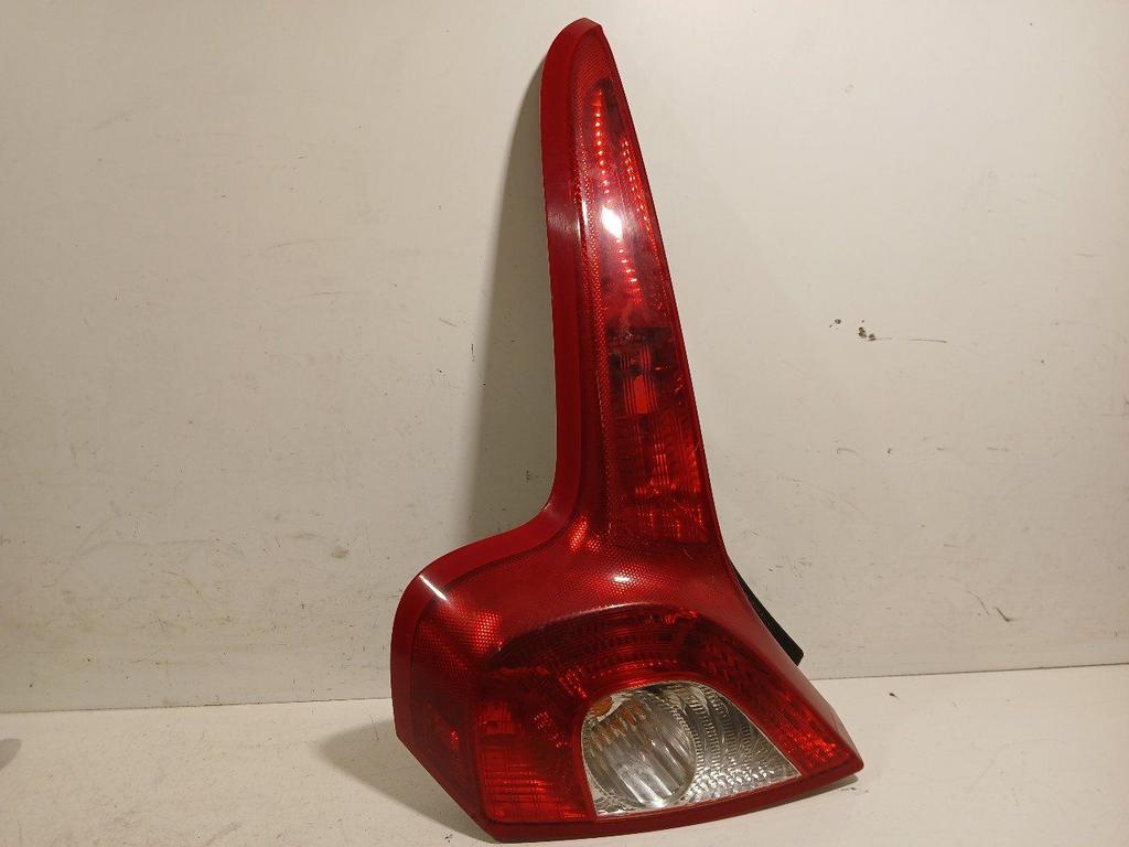 Achterlicht links buiten Volvo C30, Onderdelen@venauto.nl, Van der Ven Autorecycling B.V., Gebruikt, Ettenseweg 76, 4706 PB Roosendaal, The Netherlands