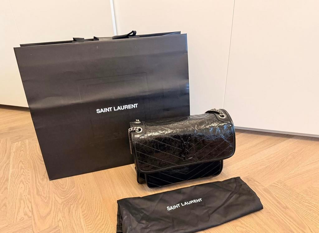 Yves Saint Laurent Nikki, Ophalen, Zo goed als nieuw, Zwart