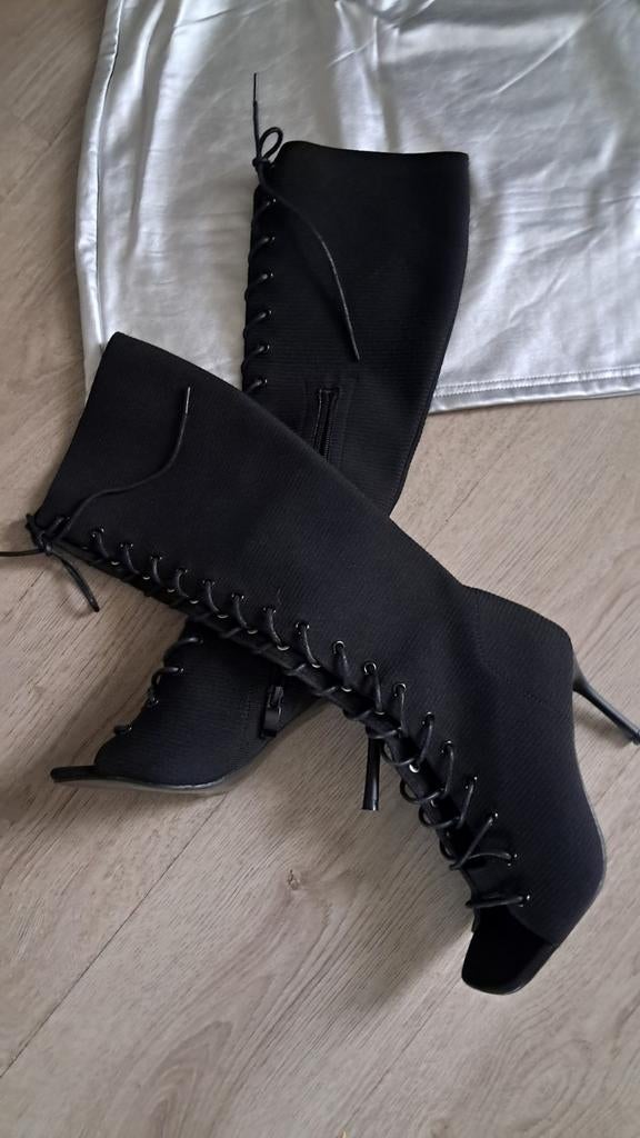 Prachtige veterlaars open teen nieuw maat 36, Kleding | Dames, Ophalen of Verzenden, Nieuw, Zwart, Hoge laarzen