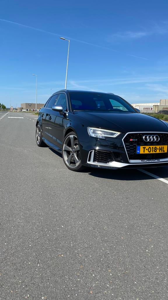 Audi RS3 Quattro S Tronic 2018 Zwart, Automaat, RS3, Zwart, 1485 kg