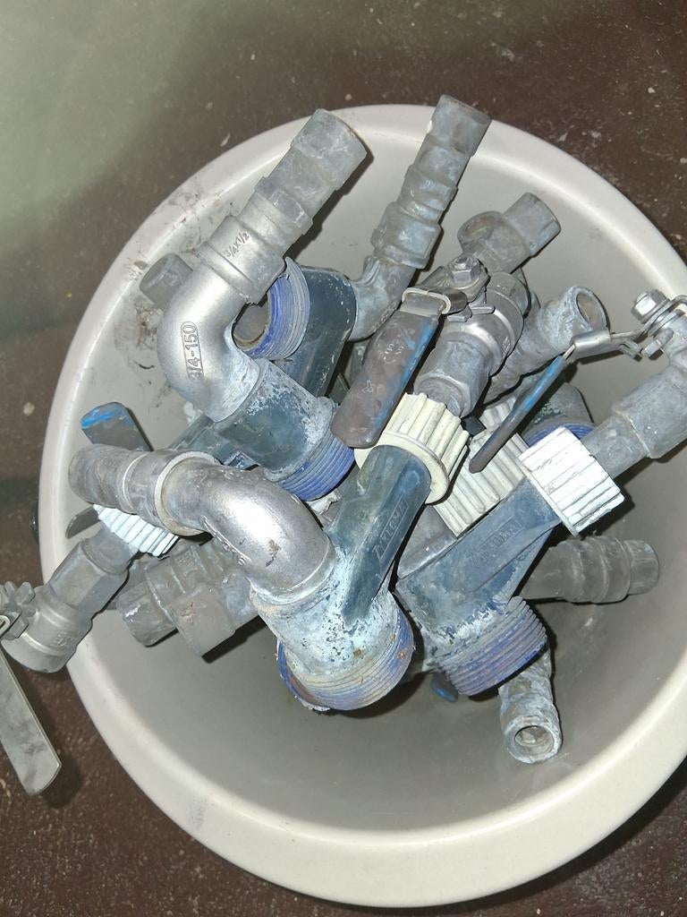 Partij gebruikte kranen, Doe-het-zelf en Verbouw, Sanitair, Ophalen of Verzenden, Gebruikt, Rvs, Kraan