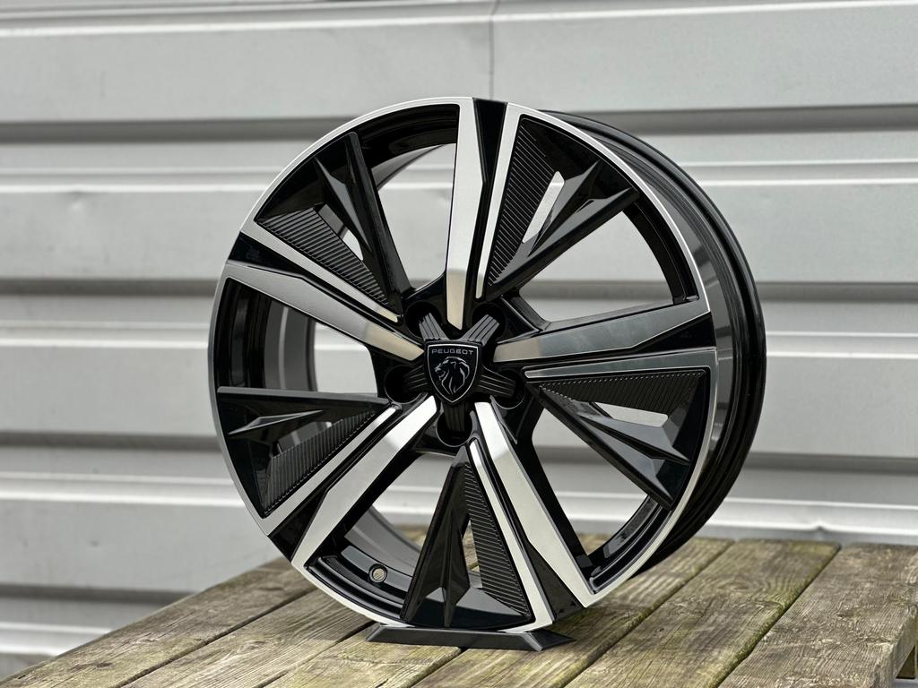 18 inch PEUGEOT RS Look Nightedition Sportvelgen, 18 inch, 2525LV, Velg(en), Nieuw