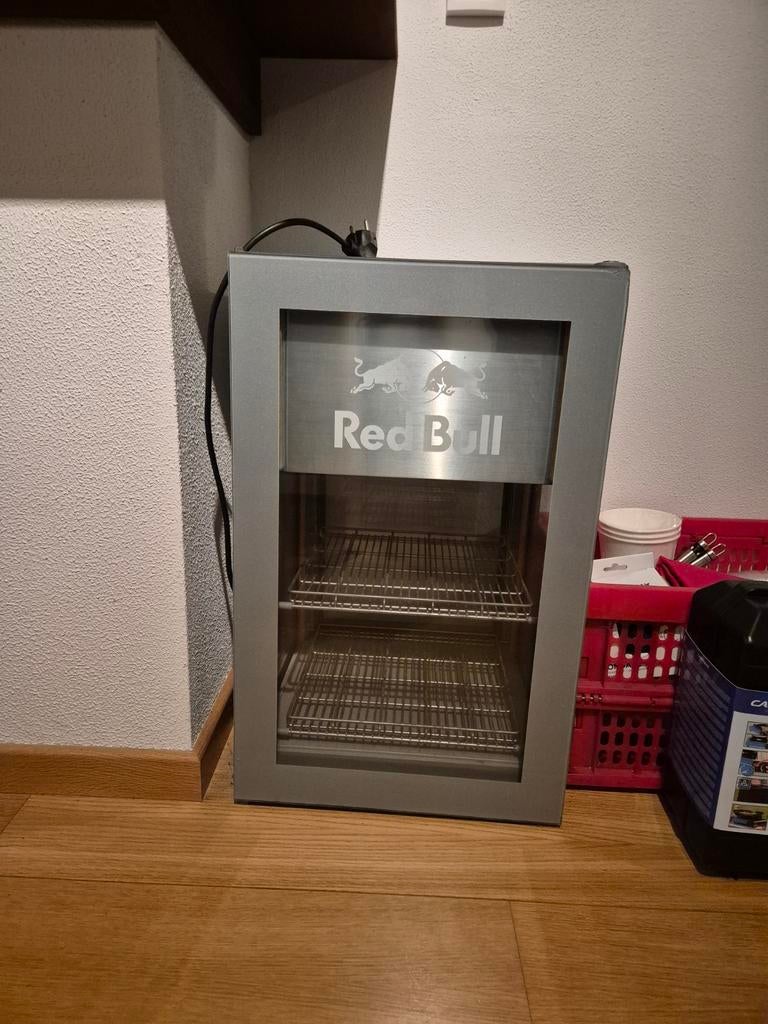 Red Bull Koelkast, Witgoed en Apparatuur, Koelkasten en IJskasten, Ophalen, Zonder vriesvak, Minder dan 85 cm, Minder dan 75 liter