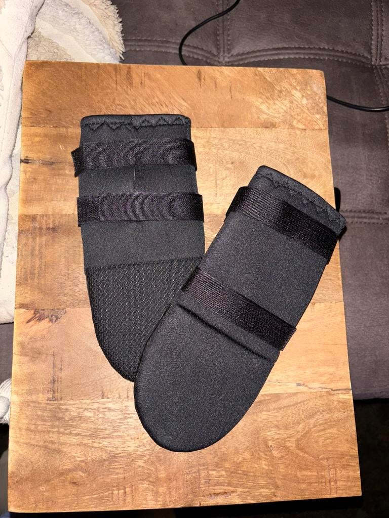 2 hondenschoentjes met klittenband, Dieren en Toebehoren, Honden-accessoires, Ophalen of Verzenden, Nieuw