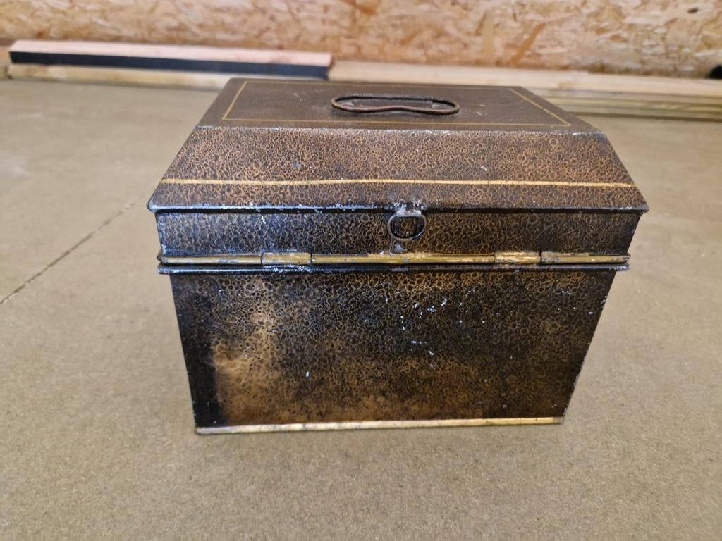 Vintage metalen blikje, Verzamelen, Blikken, Ophalen of Verzenden