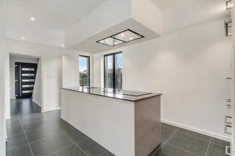 Latex spuiten Binnenwerk en buitengevels., Diensten en Vakmensen, Schilders en Behangers, Garantie, Binnenschilderwerk