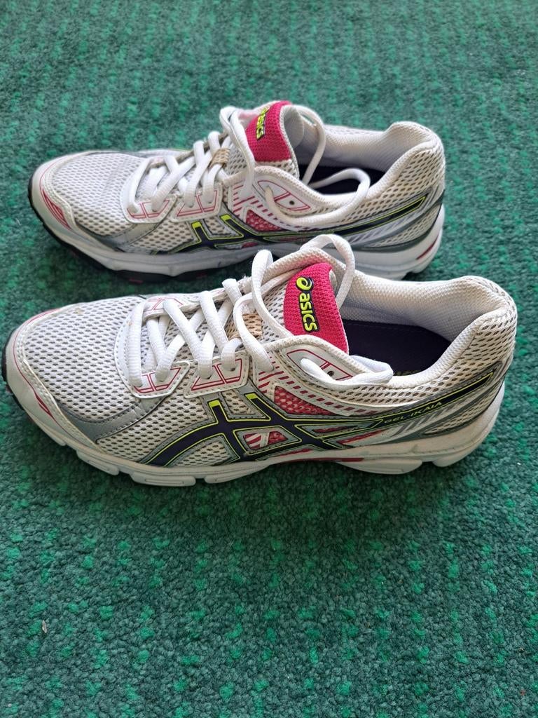 Goed als nieuwe AASICS maat 38, Ophalen of Verzenden, Zo goed als nieuw, Hardloopschoenen, Overige merken