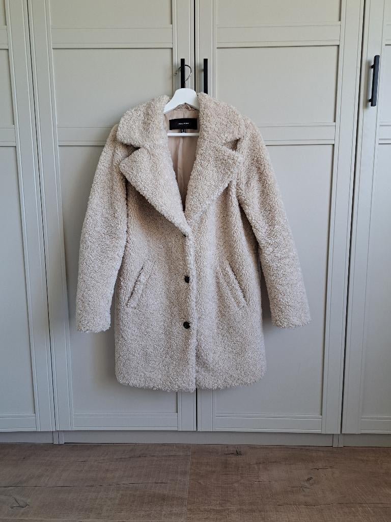 Vero Moda teddy winterjas, maat XS, valt ruim., Vero Moda, Beige, Ophalen of Verzenden, Zo goed als nieuw