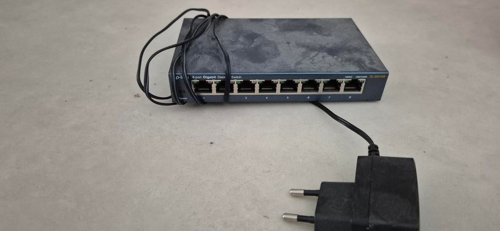 TP-Link 8-Poorts Gigabit Desktop Switch TL-SG108, Ophalen of Verzenden, Gebruikt