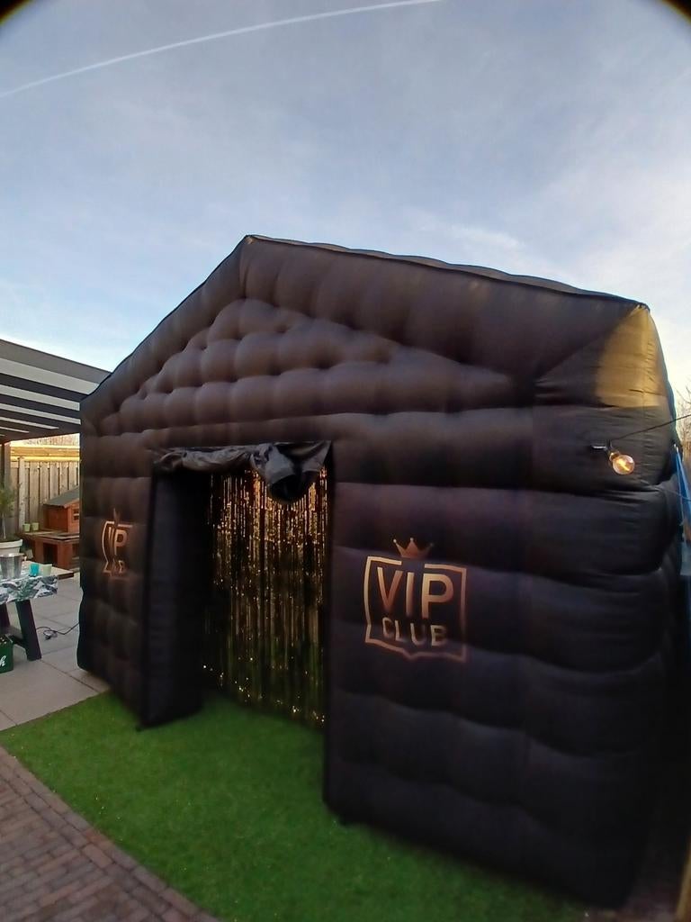 Te huur disco VIP tent, Ophalen