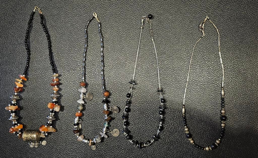 Sieraden uit diverse werelddelen, Sieraden, Tassen en Uiterlijk, Kettingen, Gebruikt, Overige materialen, Overige kleuren, Met edelsteen