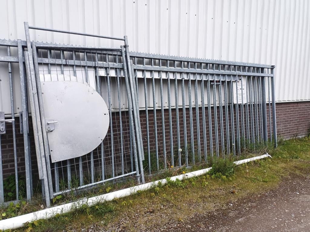 Dubbelen draai poort 2x 5 meter hek  spijlen poorten heras, Ophalen, Met poort, Spijlenhekwerk, Zo goed als nieuw