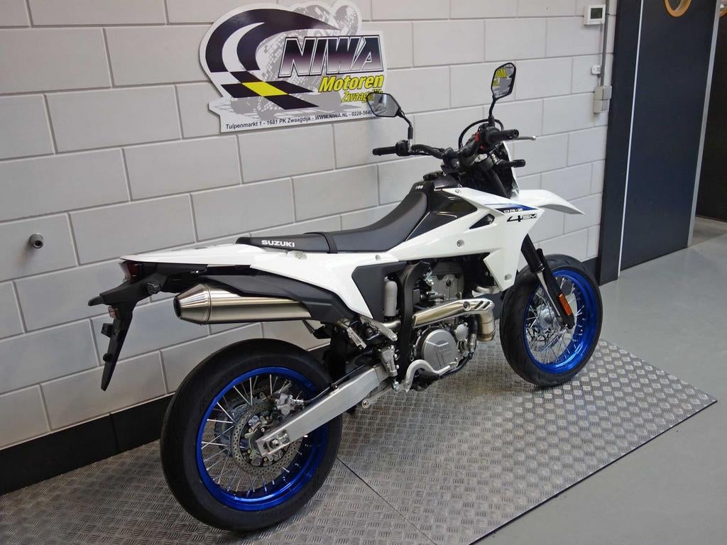 SUZUKI DR-Z 4 SM (bj 2026) - foto 2