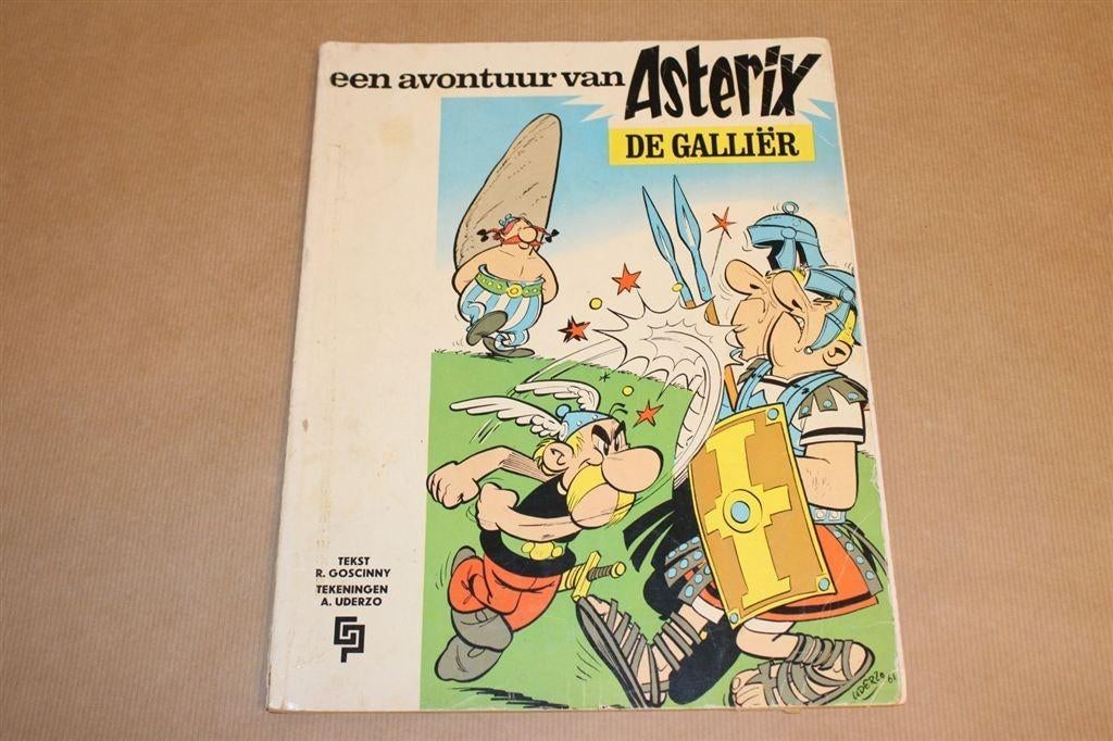 Asterix de Galliër - 1e Nederlandse druk 1966, Boeken, Eén stripboek, Ophalen of Verzenden, Gelezen