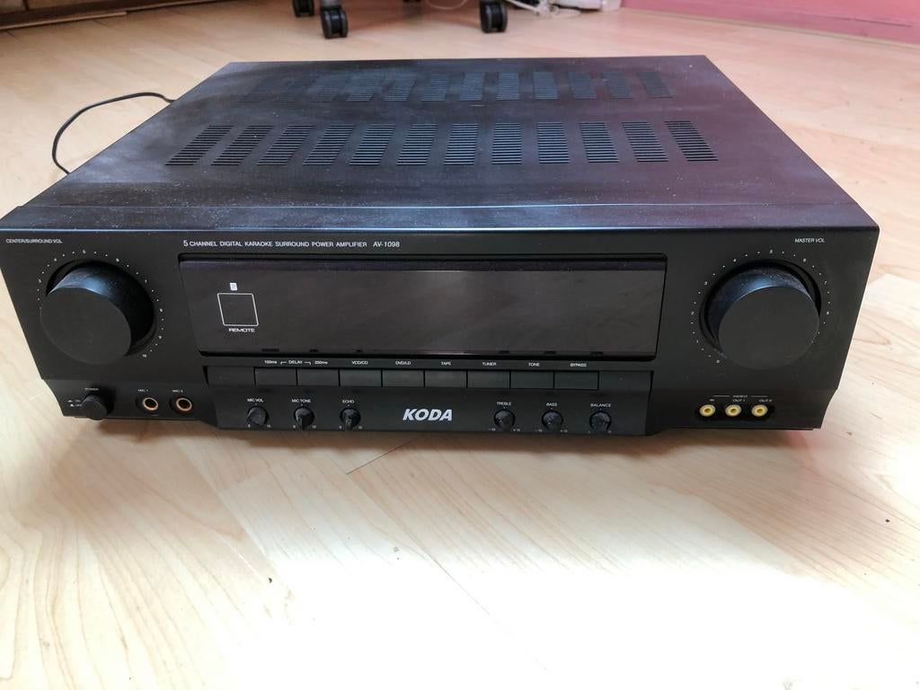 Versterker, Gebruikt, 60 tot 120 watt, Ophalen, Overige merken