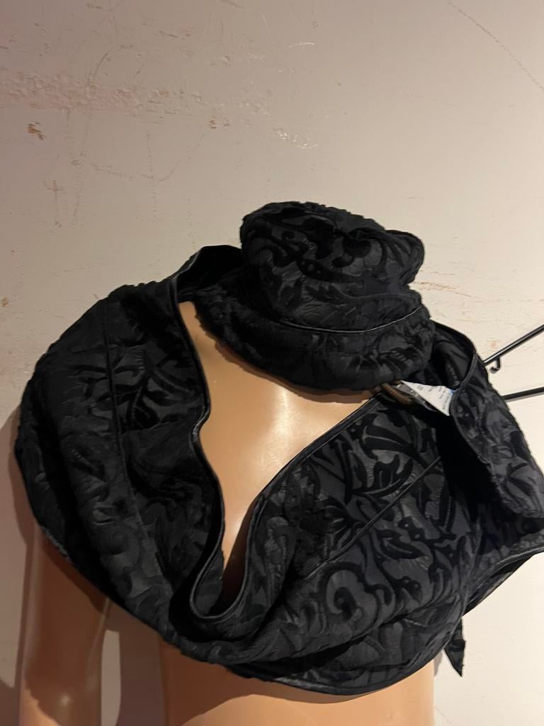 LUHTA muts & sjaal fluweel L nieuw met kaartjes, Kleding | Dames, Wintersportkleding, Overige typen, G, Maat 42/44 (L), Nieuw