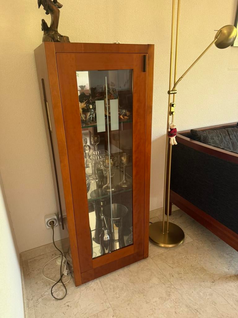 Schuitema vitrinekast Art Deco kersenhout, Ophalen