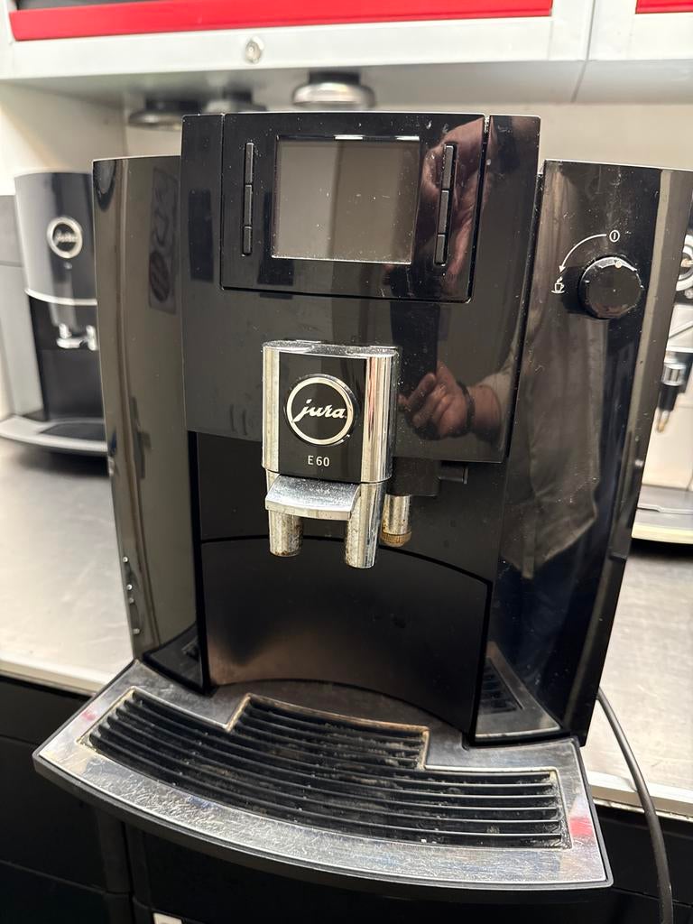 Partij Jura koffiemachines, Ophalen, Gebruikt, 10 kopjes of meer, Koffiemachine