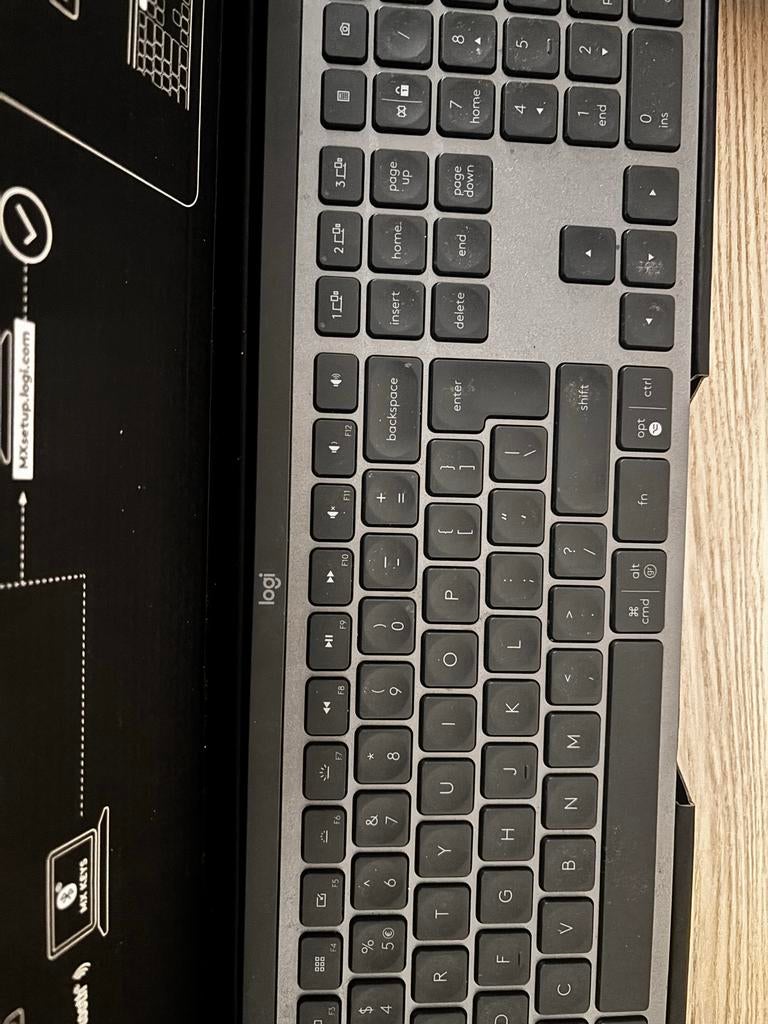 Logitech MX Keys Plus draadloos toetsenbord, Computers en Software, Toetsenborden, Multimediatoetsen, Ophalen of Verzenden, Zo goed als nieuw