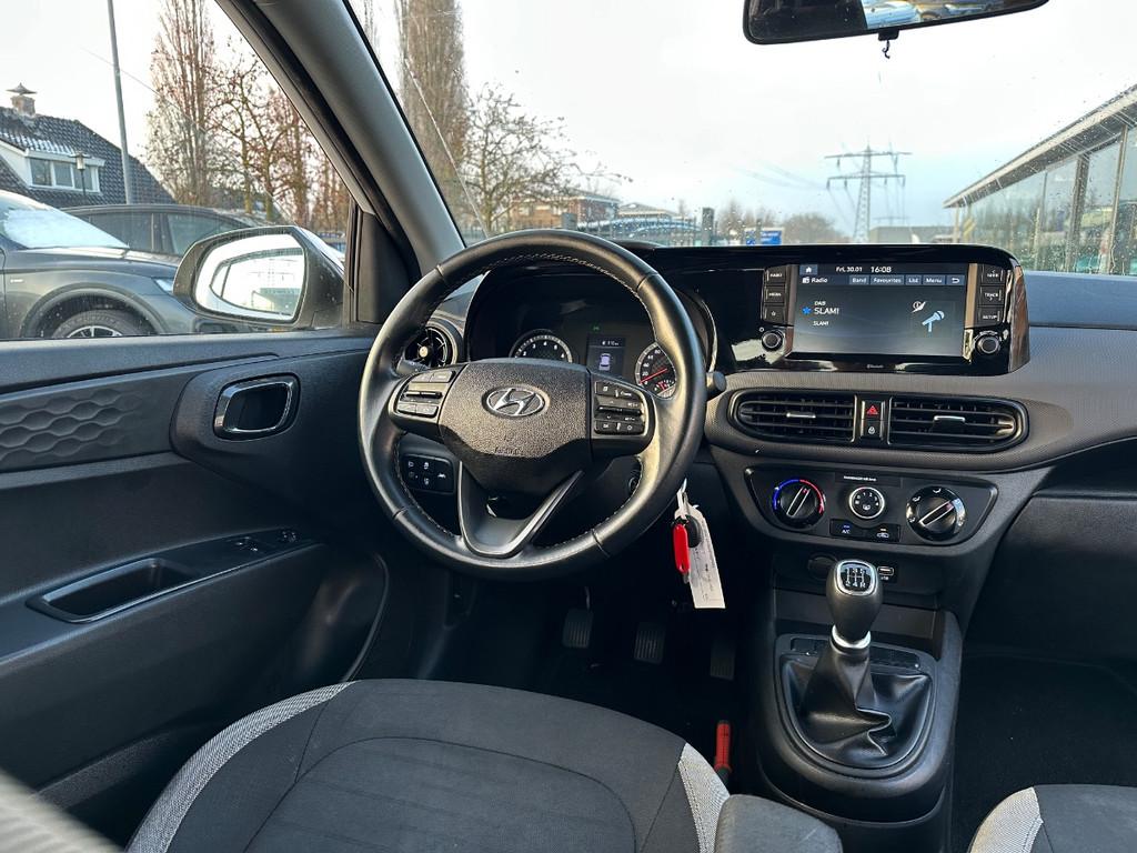 Hyundai i10 1.0 MPi | Comfort 5-Drs | Airco | Cruise | Carpl, Voorwielaandrijving, Gebruikt, 899 kg, 4 stoelen