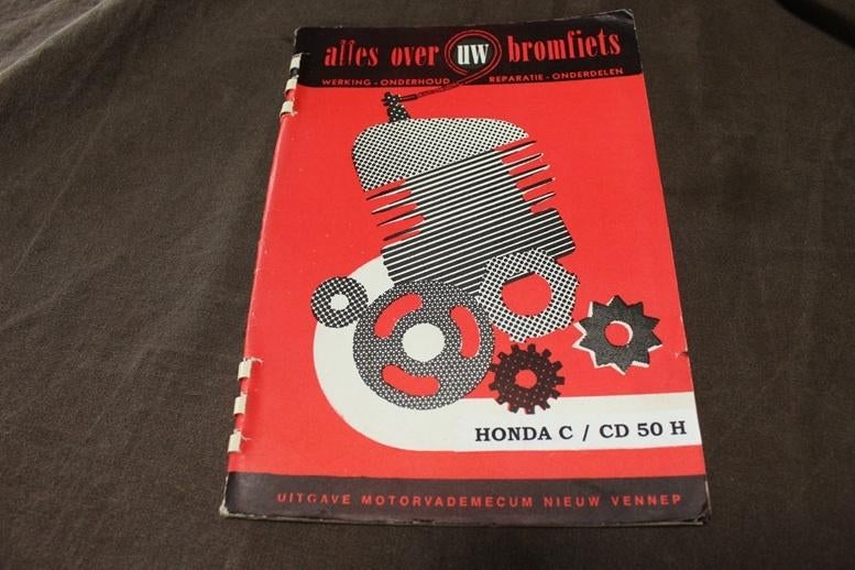 alles over uw bromfiets Honda C50 CD 50 H handleiding, Ophalen of Verzenden, Gebruikt