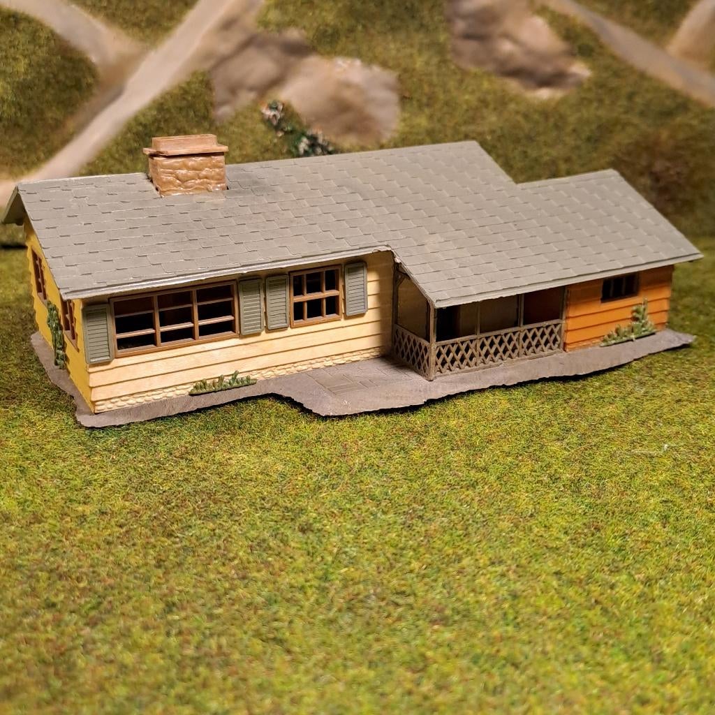 Faller 02192 bungalow (jaren 70), Overige merken, Gebruikt, Gelijkstroom of Wisselstroom, Brug, Tunnel of Gebouw