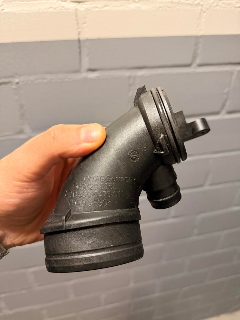 Turbo Inlet VW Golf R, Audi S3, Seat Leon Cupra IS20/IS38, Auto-onderdelen, Ophalen of Verzenden, Gebruikt, Volkswagen