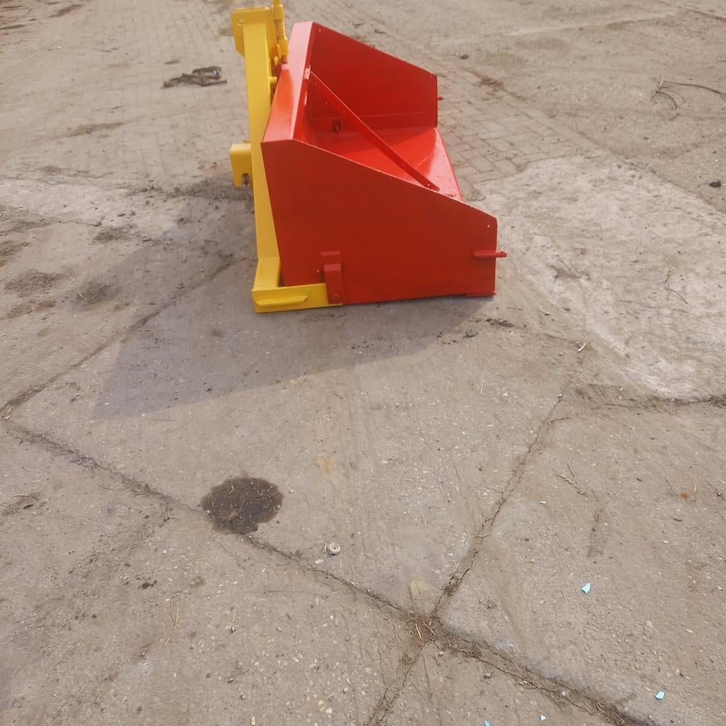 Grondbak merk Peekon  in goede staat, Ophalen of Verzenden, Akkerbouw, Grondbewerking