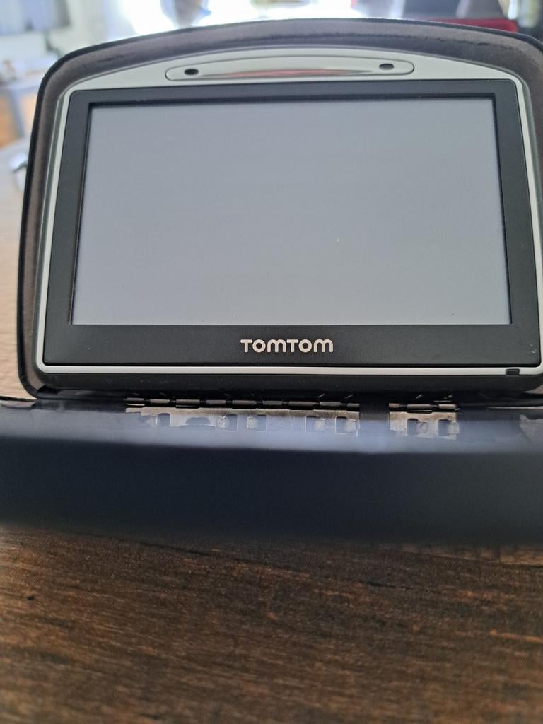 TomTom navigatiesysteem met hoes en accessoires, Ophalen of Verzenden