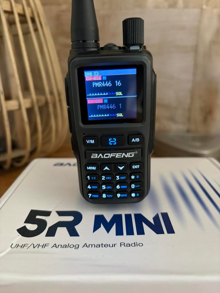 Baofeng UV-5R Mini VHf/UHF portofoon, Telecommunicatie, Met broekklem, Nieuw, 15 km of meer, Ophalen of Verzenden