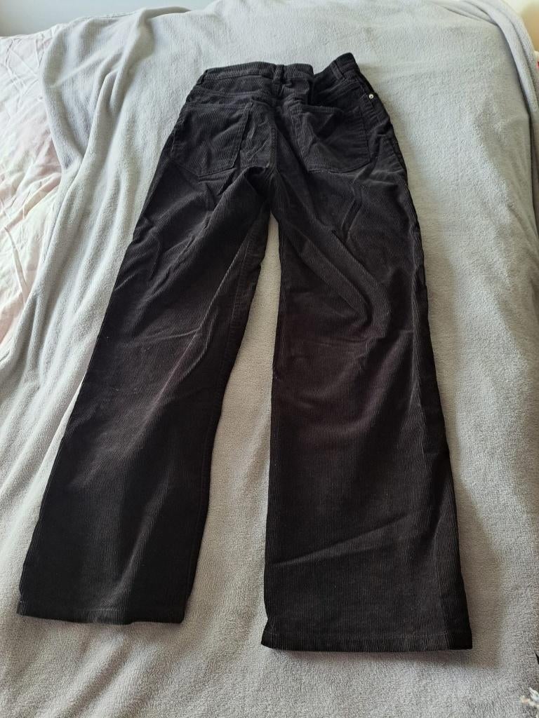 H&M Corduroy Broek, Kleding | Dames, Broeken en Pantalons, H&M, Zwart, Ophalen of Verzenden, Zo goed als nieuw