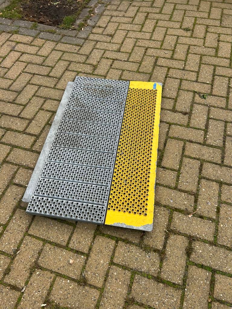 Drempelhulp / Oprijplaat, Ophalen