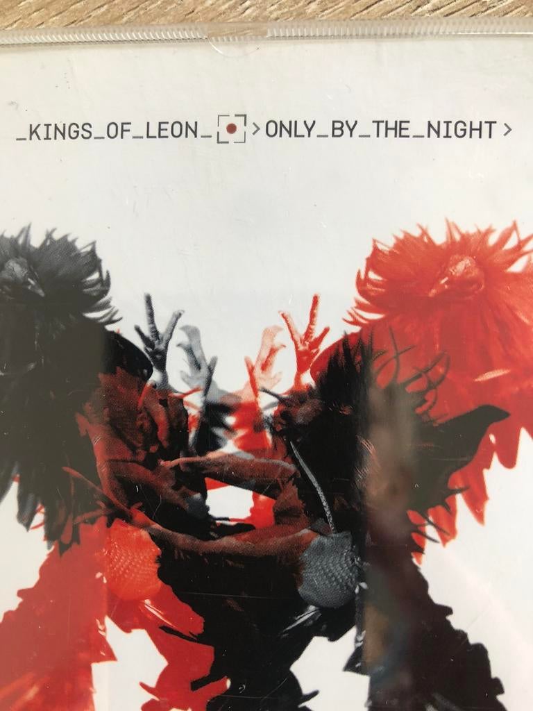 Cd “Kings of Leon” Only by the night., Ophalen, Zo goed als nieuw, Poprock