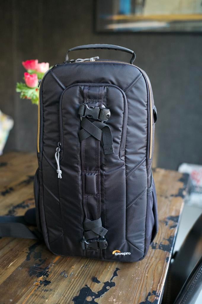 Lowepro Slingshot Edge 250 AW – cameratas rugzak sling, Ophalen of Verzenden, Zo goed als nieuw, Rugtas, Lowepro