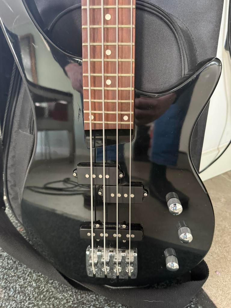 Fazley FMB 118 beginnners bas., Ophalen, Zo goed als nieuw