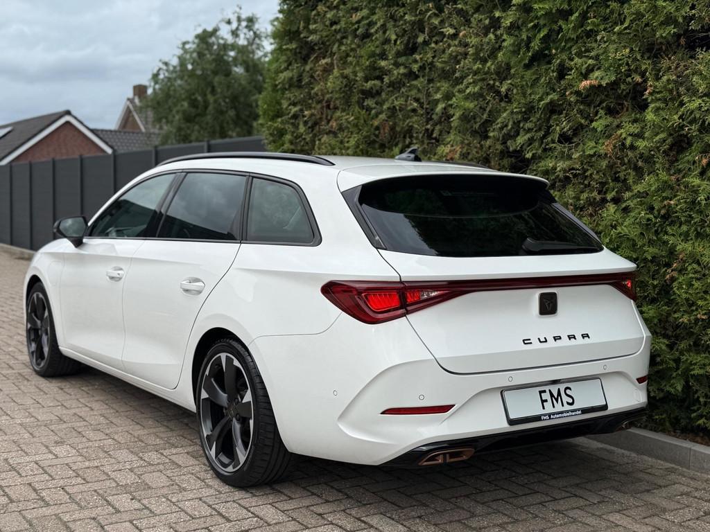 CUPRA Leon Sportstourer 1.4 e-Hybrid VZ CarPlay, 77 km/l, Gebruikt, Zwart, 4 cilinders