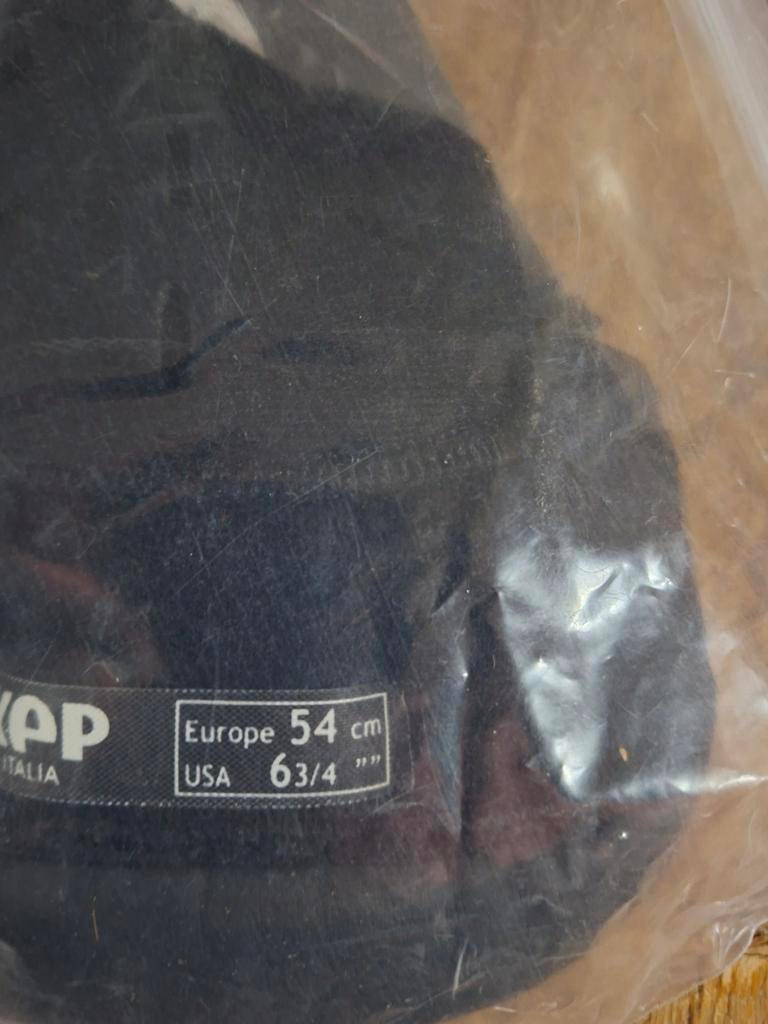 Kep linker 54, Dieren en Toebehoren, Paardrijkleding, Ophalen of Verzenden, Dressuur, Cap