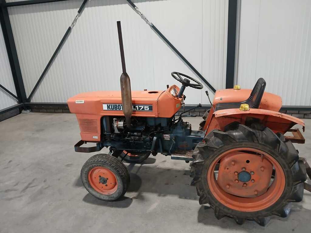 Kubota L 175, Kubota Hol, Kbt_g.eu_market_surveillance@kubota.com, Hoofdweg Oostzijde 1264
2153 LR  Nieuw-Vennep, NL, Overige typen