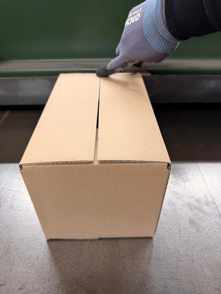 Dozen Nieuwe enkelgolf  verzendozen 26x16x15 cm, Doos, Minder dan 50 cm, Ophalen of Verzenden, Minder dan 40 cm